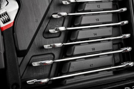 Zestaw narzędziowy 1/4", 3/8" 194 szt.