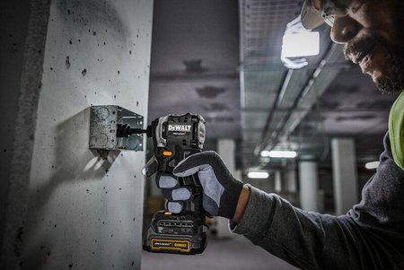 ZESTAW WKRĘTARKA DCD805+ZAKRĘTARKA DCF850 18V 2*1.7AH TSTAK