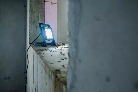Brennenstuhl JARO 7060 M Reflektor budowlany LED 50 W, 5800 lm, 6500 K, IP65, ściemnialny, kabel 5 m