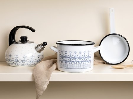 Zestaw garnków emaliowanych i czajnika emaliowanego na indukcję Majolica