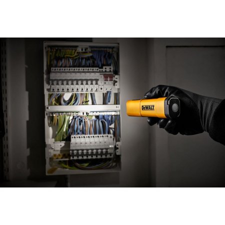 DeWalt DCL183-XJ Akumulatorowa Latarka Inspekcyjna LED 18V XR