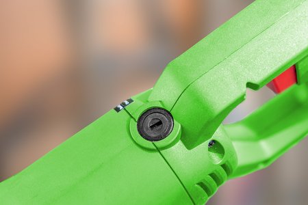 Pilarka szablowa 710W, skok 20 mm, ilość suwów 0-2800 min⁻¹, walizka
