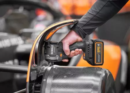 DeWalt DCF85MP2T Zakrętarka Udarowa 18V XR x McLaren F1 Team