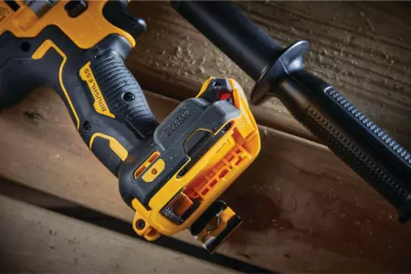 Wkrętarka udarowa DeWalt DCD999NT 18V w walizce (bez akumulatora)