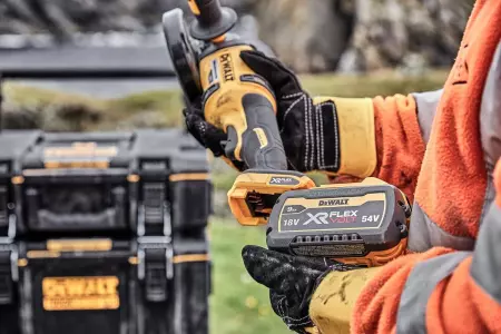 SDeWalt DCG418T2 Szlifierka Kątowa 125mm 54V FLEXVOLT 2x6.0Ah