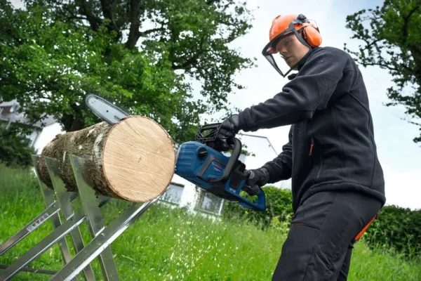 Bosch GKE 18V-40 Professional pilarka łańcuchowa 40 cm 18 V BITURBO (solo)