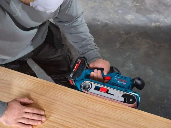 Bosch GBS 18V-75 Professional szlifierka taśmowa 75 mm 18 V (solo) Bosch GBS 18V-75 Professional szlifierka taśmowa 75 mm 18 V (solo)