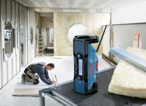 Bosch GPB 18V-2 C Professional radio budowlane FM Bluetooth 18 V / 230 V (solo) Bosch GPB 18V-2 C Professional radio budowlane FM Bluetooth 18 V / 230 V (solo)