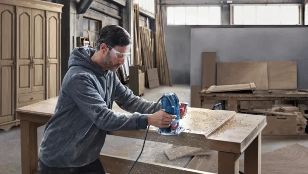 Bosch GOF 130 Professional frezarka górnowrzecionowa 1300 W