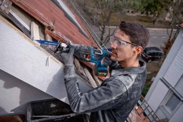 Bosch GSA 185-LI Professional pilarka szablasta akumulatorowa 18 V (solo)