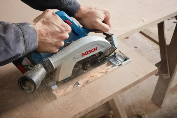 Bosch GKS 185-LI Professional pilarka tarczowa 165 mm 18 V (solo)