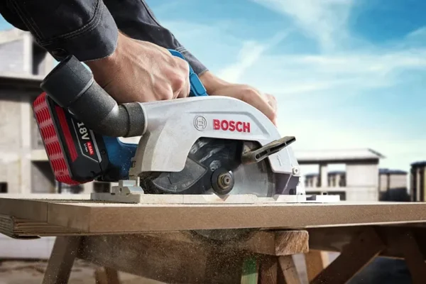 Bosch GKS 185-LI Professional pilarka tarczowa 165 mm 18 V (solo)