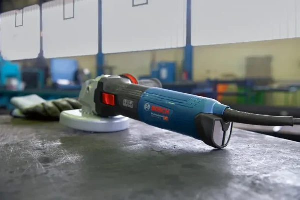 Bosch GWS 17-125 S Professional szlifierka kątowa 125 mm 1700 W z regulacją obrotów Bosch GWS 17-125 S Professional szlifierka kątowa 125 mm 1700 W z regulacją obrotów