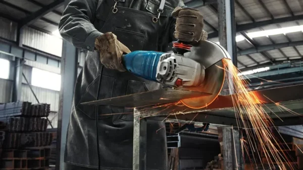 Bosch GWS 24-180 P Professional szlifierka kątowa 180 mm 2400 W