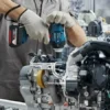 Bosch zestaw 18 V: klucz udarowy GDS 18V-400 + wiertarko-wkrętarka GSB 18V-50, akumulatory 2,0 + 5,0 Ah