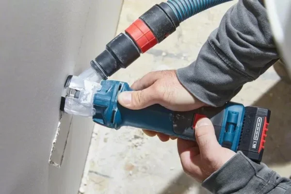 Bosch 06019K8000 wyrzynarka wycinarka do płyt k / g GCU 18 V-30