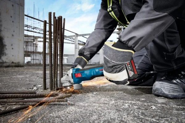 Bosch GWS 18V-11 S Professional szlifierka kątowa 125 mm 18 V L-BOXX (solo)