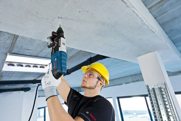 Bosch GBH 2-28 Professional młotowiertarka SDS plus 880 W 3,2 J w walizce L-Case Bosch GBH 2-28 Professional młotowiertarka SDS plus 880 W 3,2 J w walizce L-Case