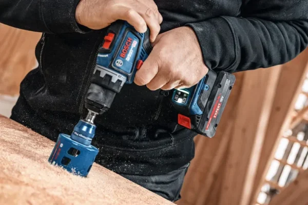 Bosch 0615V0005X akumulator 18 V 4,0 Ah expert 3szt. + ładowarka GAL12 V/18