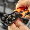 NEO TOOLS automatyczny ściągacz izolacji 200 mm czołowy NEO TOOLS automatyczny ściągacz izolacji 200 mm czołowy