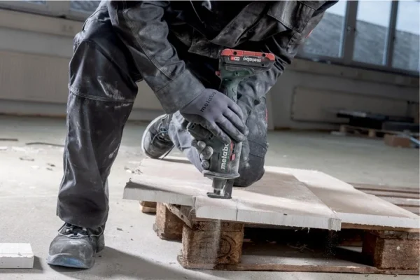 Metabo 602366840 piła szablasta akumulatorowa SSE 18 LTX BL compact