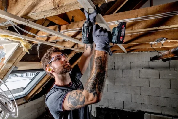Metabo Combo Set 2.8.8 18V SB 18 LT BL + SSD 18 LT 200 BL 2×5,2 Ah Metabo Combo Set 2.8.8 18V SB 18 LT BL + SSD 18 LT 200 BL 2×5,2 Ah