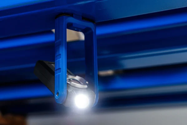 BGS 85348 lampa warsztatowa COB LED z magnesem i hakiem, składana, z funkcją ładowania indukcyjnego