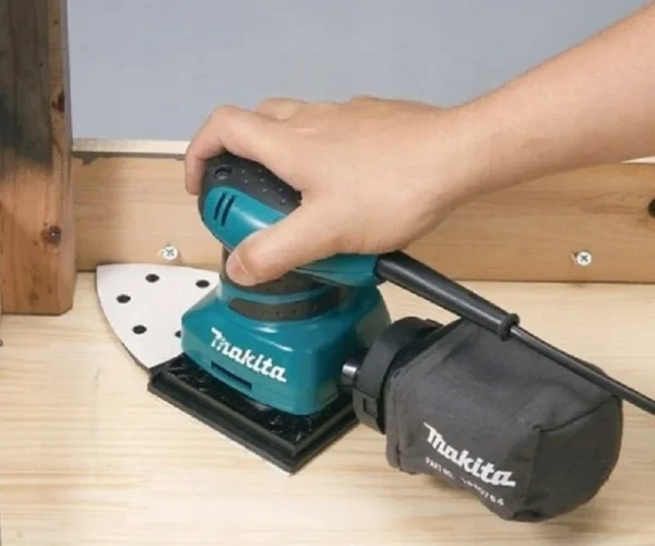 Makita BO4565K szlifierka oscylacyjna Delta 200 W