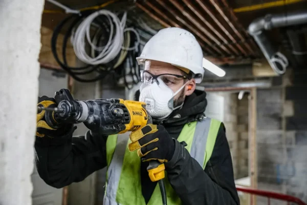 DEWALT D25133K-QS młotowiertarka SDS-Plus 800 W 2,6 J w walizce DEWALT D25133K-QS młotowiertarka SDS-Plus 800 W 2,6 J w walizce