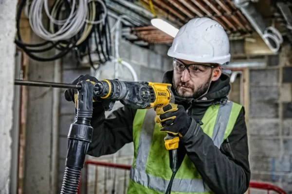 DeWALT D25134K młotowiertarka SDS-plus 800 W 2,8 J z uchwytem 13 mm DeWALT D25134K młotowiertarka SDS-plus 800 W 2,8 J z uchwytem 13 mm