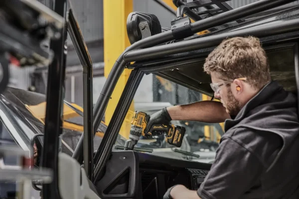 DEWALT DCD703NT wiertarko-wkrętarka wkrętarka 12 V 57/25 Nm wymienne głowice TSTAK