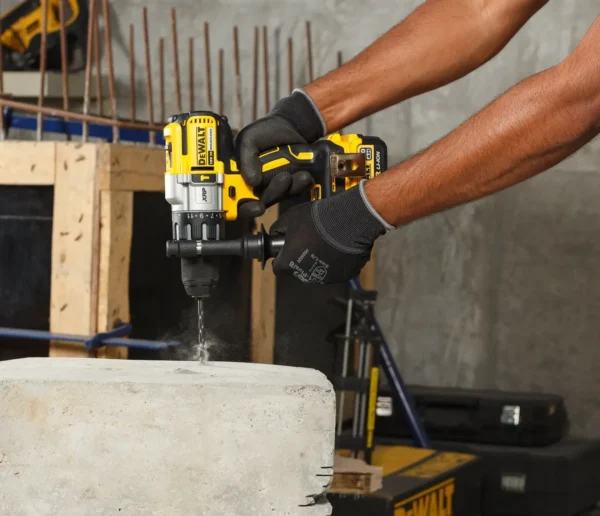 DEWALT DCD996NT wiertarko-wkrętarka wkrętarka udarowa 18 V 95 / 66 Nm 3-BIEGI BL TSTAK DEWALT DCD996NT wiertarko-wkrętarka wkrętarka udarowa 18 V 95 / 66 Nm 3-BIEGI BL TSTAK