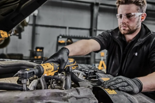 DEWALT DCF513N-XJ grzechotka 3/8" 18 V XR 95 Nm bezszczotkowa (solo)