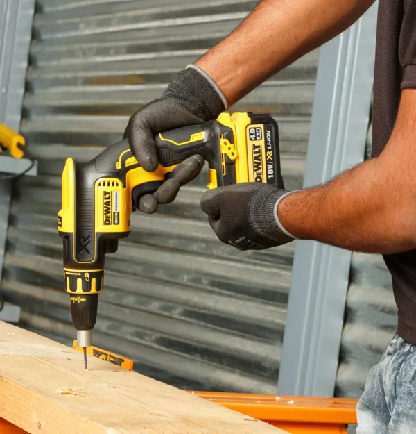 DEWALT DCF620NT wkrętarka do płyt g / k 18 V 30 Nm BL TSTAK