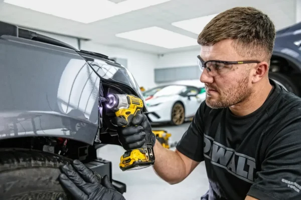 DEWALT DCF801D2 zakrętarka udarowa 12 V 163 Nm 2×2,0 Ah