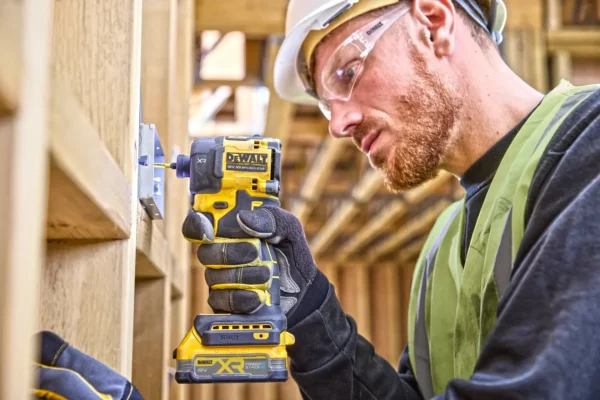 DEWALT DCF870NT-XJ zakrętarka hydrauliczna 18V XR 56 Nm TSTAK
