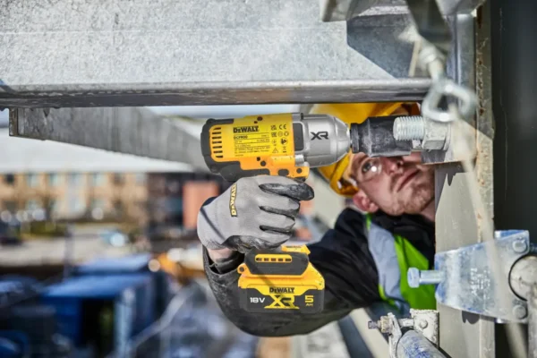 DEWALT DCF900P2T klucz udarowy 1 / 2" 18 V 1355 Nm 2×5,0 Ah TSTAK