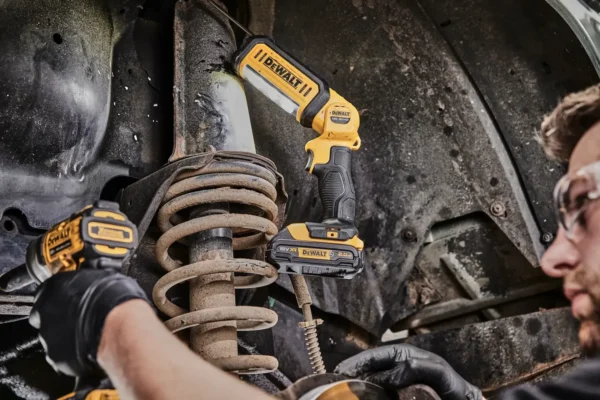 DeWALT DCL050 lampa przegubowa LED 18 V XR 250–450 lm (solo)