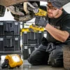 DeWALT DCL077 kompaktowa lampa LED 18 V XR 2000 lm (solo)