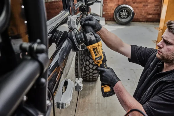 DEWALT DCM848N polerka 125 mm 18 V
