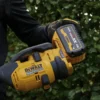 DEWALT DCMASPH6N przystawka - nożyce do żywopłotu na wyśięgniku splitboom DEWALT DCMASPH6N przystawka - nożyce do żywopłotu na wyśięgniku splitboom