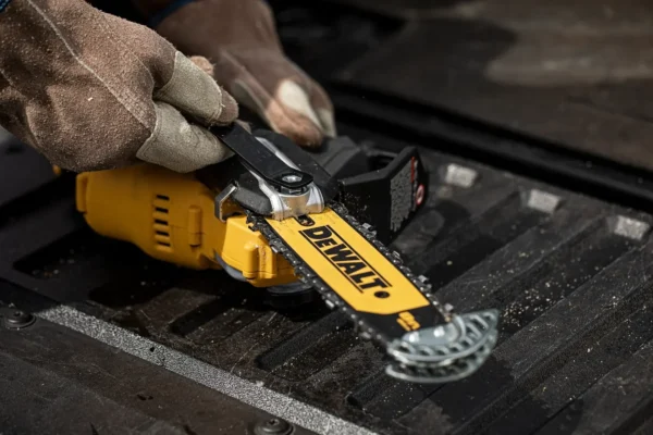 DEWALT DCMPS520P1 piła łańcuchowa 18 V 20 cm 1×5,0 Ah