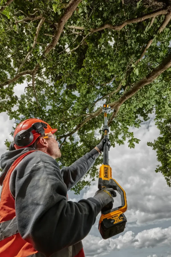 DEWALT DCMPS567N pilarka łańcuchowa okrzesywarka na wysięgniku 18 V 20 cm 2-3m