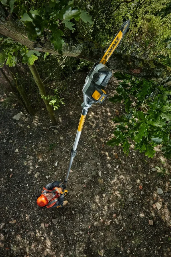DEWALT DCMPS567P1 pilarka łańcuchowa okrzesywarka na wysięgniku 18 V 20 cm 2-3m 1×5,0 Ah