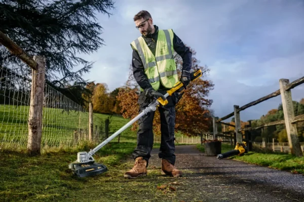 DeWALT DCMST561N podkaszarka akumulatorowa 18 V XR 36 cm (solo) DeWALT DCMST561N podkaszarka akumulatorowa 18 V XR 36 cm (solo)