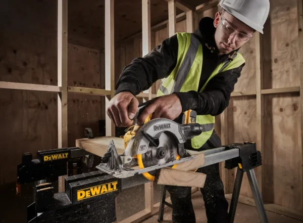 DEWALT DCS565N pilarka tarczowa 18 V 165 mm