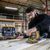 DEWALT DCW200N szlifierka oscalacyjna XR 18 V