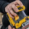 DEWALT DCW200N szlifierka oscalacyjna XR 18 V