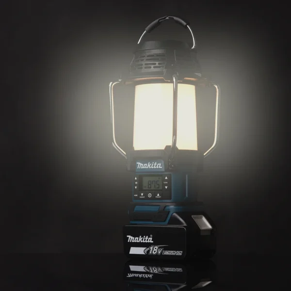 Makita DMR055 radio AM/FM z lampą 14,4/18 V LXT (solo) Makita DMR055 radio AM/FM z lampą 14,4/18 V LXT (solo)
