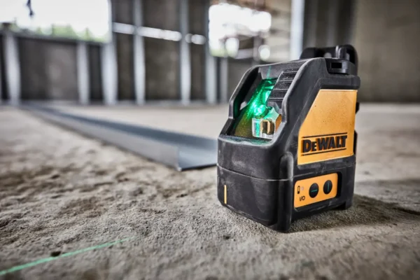 DeWALT DW088CG laser krzyżowy zielony samopoziomujący 20 m